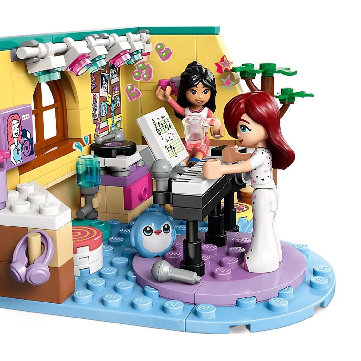 LEGO® Friends Paisley's Room (42647)