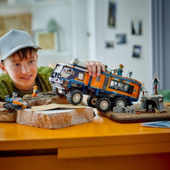 Lego City Arctic Explorer Science Lab Truck (60471) Lego City Arctic Explorer Science Lab Truck (60471)