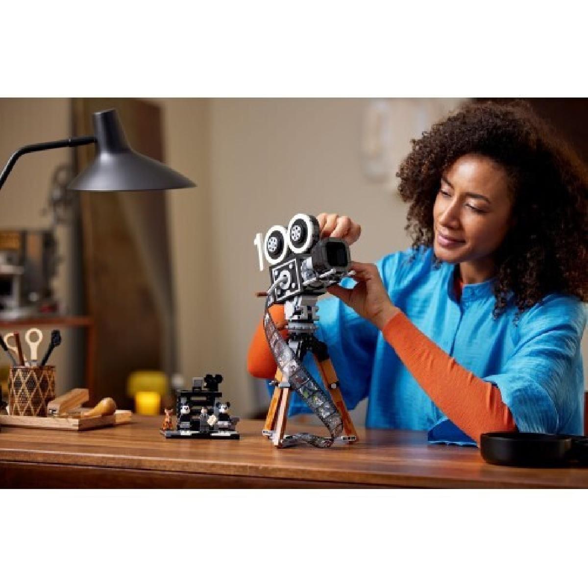Lego Disney Walt Disney Animation Tribute Camera (43230)