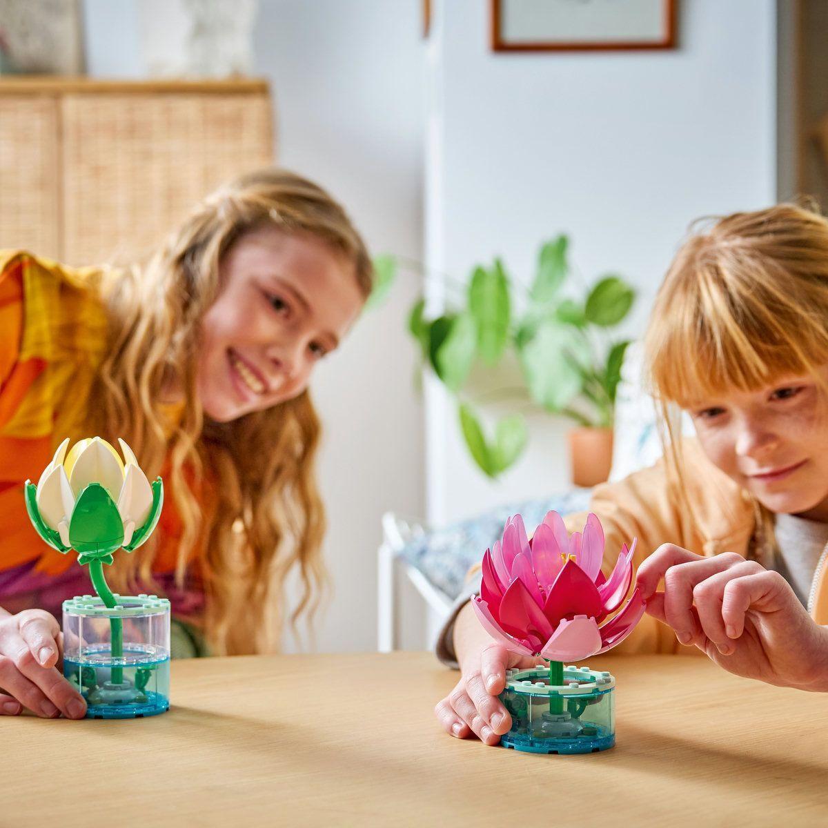 LEGO® Botanicals Water Lilies (11511)