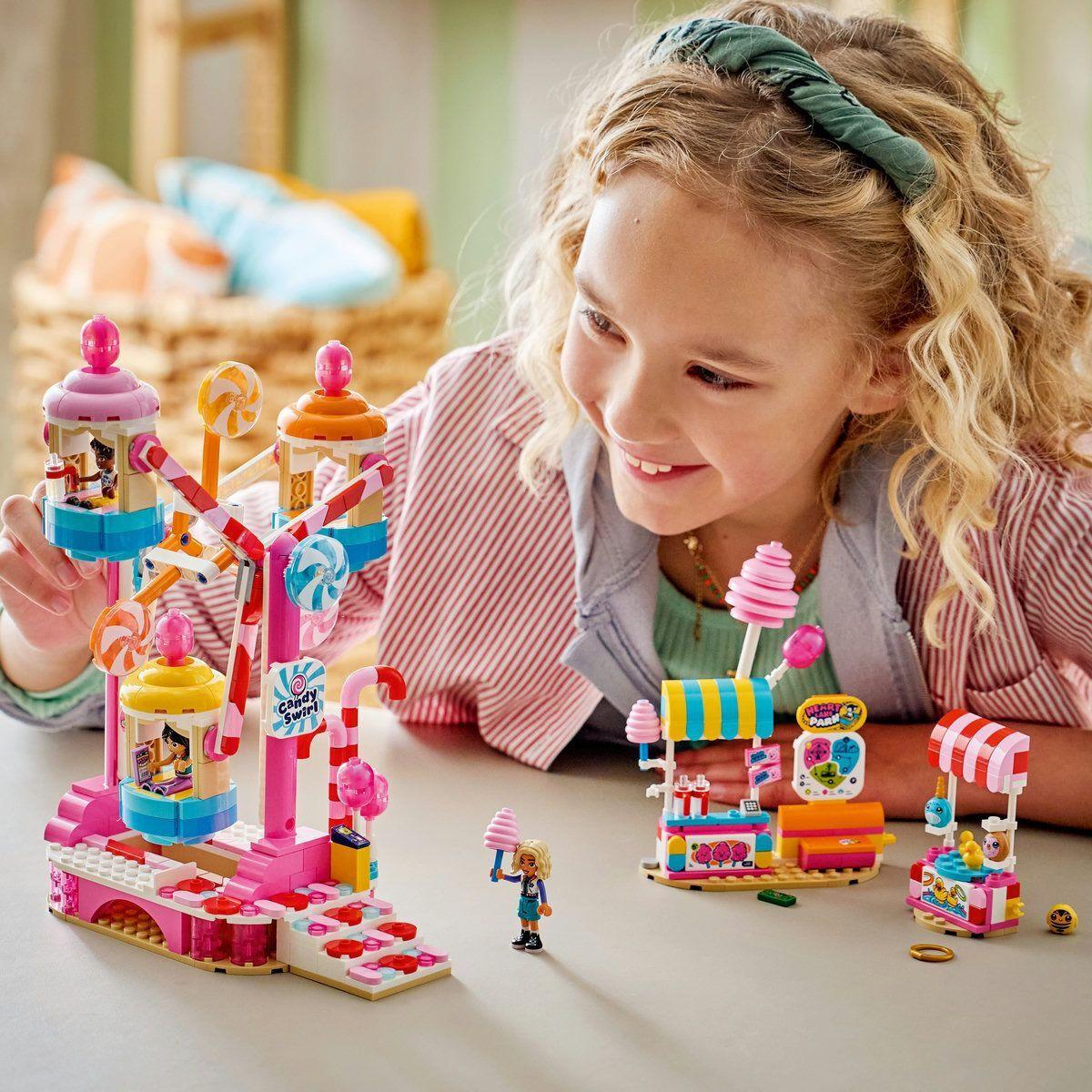 LEGO® Friends Candy & Cupcake Ferris Wheel (42700)