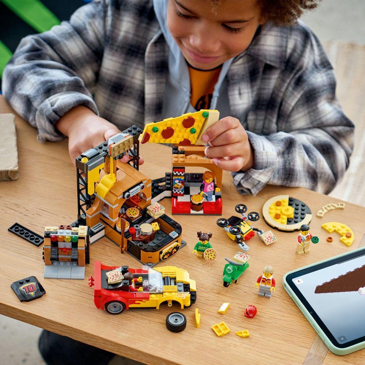 LEGO® City Pizza Delivery Experience With Vehicles (60496)