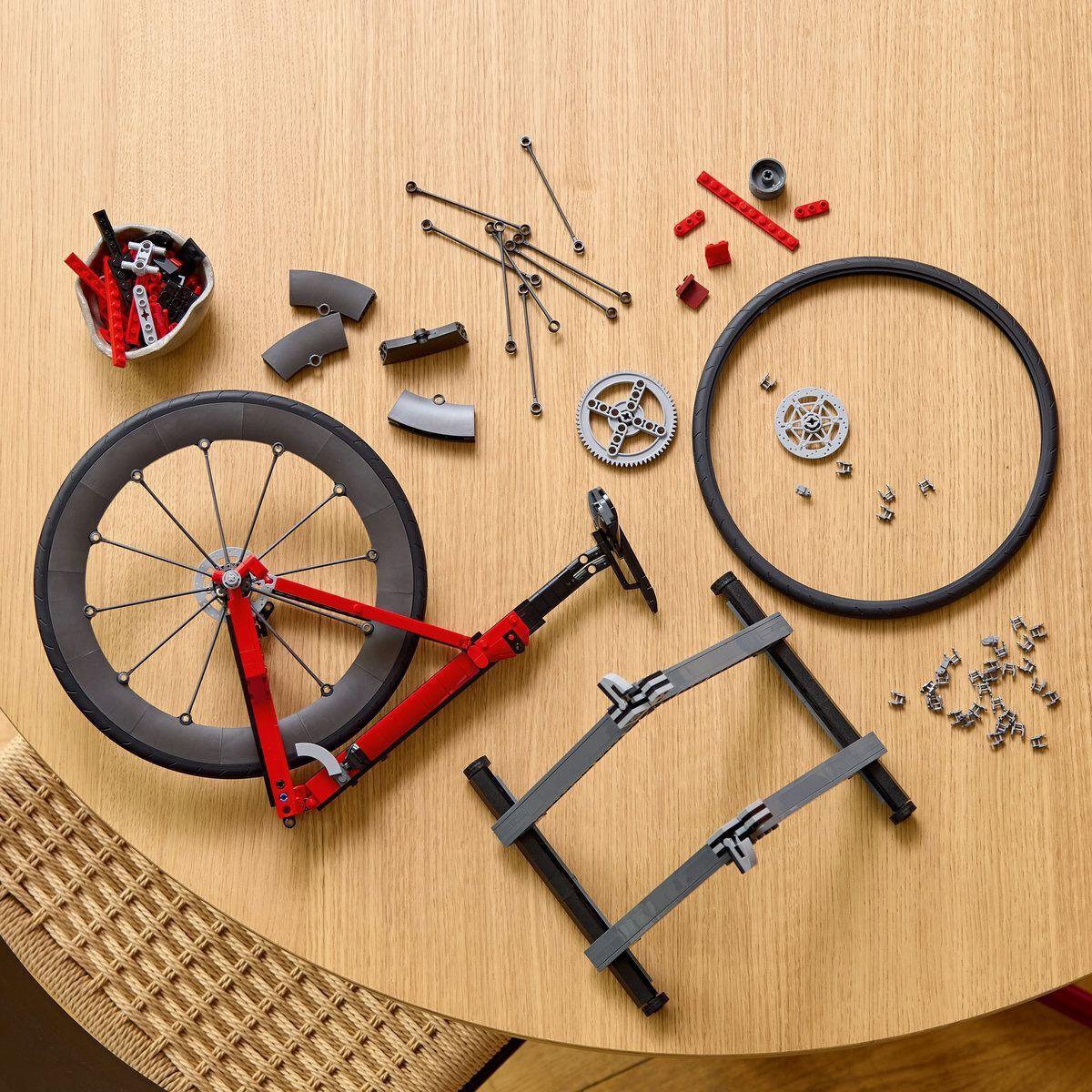 LEGO® Icons Road Bike (11380) LEGO® Icons Road Bike (11380)