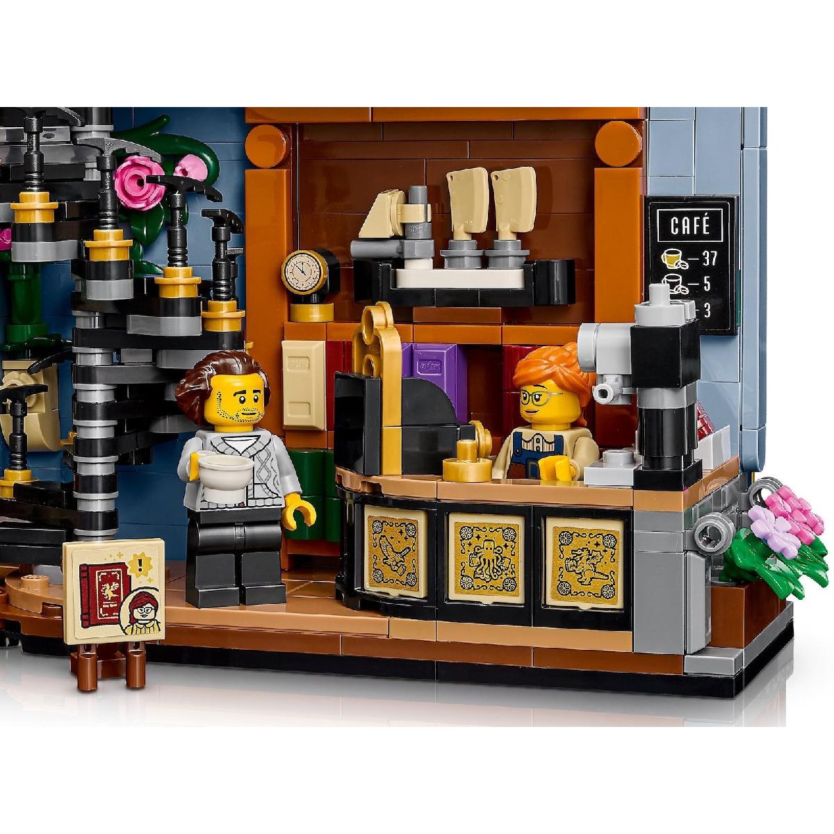 LEGO® Icons Bookstore:Book Nook (11379) LEGO® Icons Bookstore:Book Nook (11379)